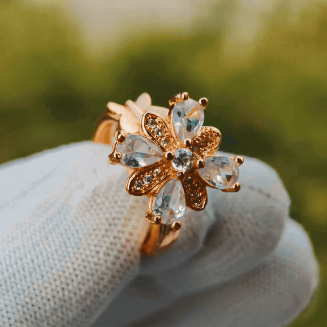 Butterfly Petal Crystal Adjustable Fashion Ring Main Image
