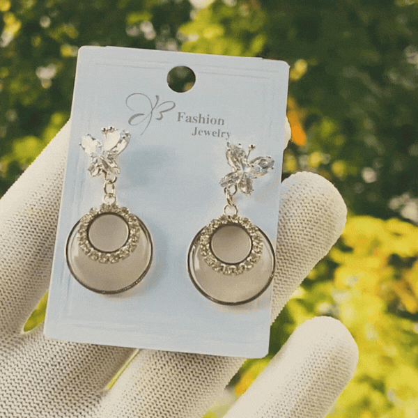 Minimal Round Drop Earrings Main Image